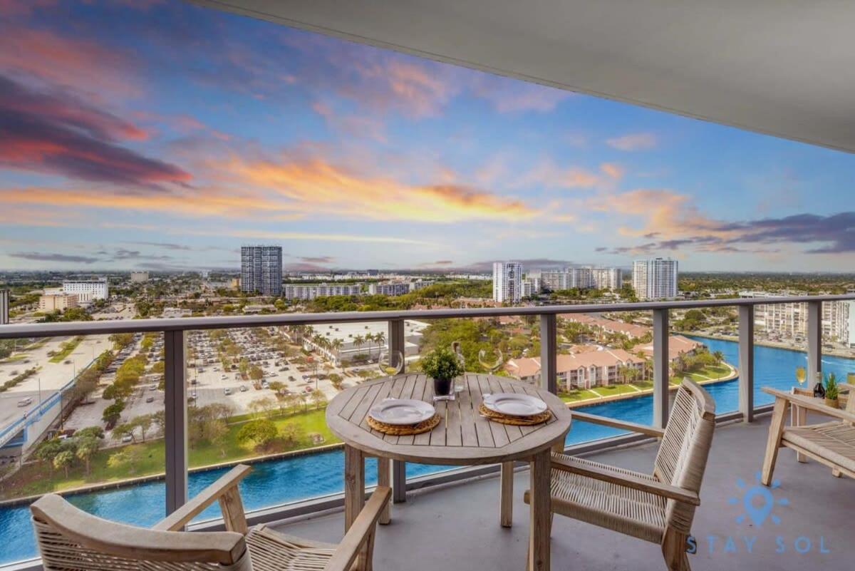 Luxury 1Br-Front Intracoastal View Balcony - Pools Apartment Hollywood Exterior foto